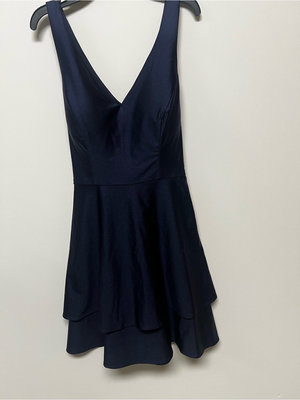 JUMP APPAREL BY WENDYE CHAITIN V NECK SKATER SKIRT STYLE DRESS SIZE 11-12. NAVY - Picture 12 of 13